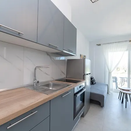 Iro Residential Complex Οφρύνιο