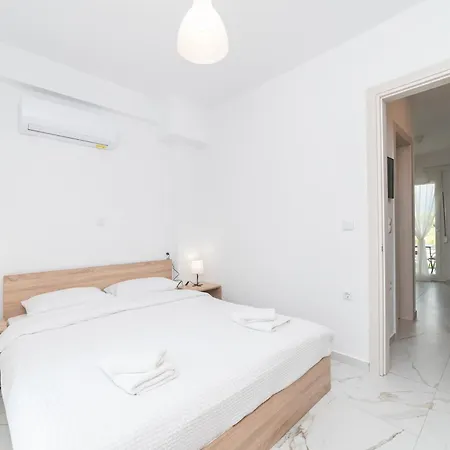 Appartement Iro Residential Complex *