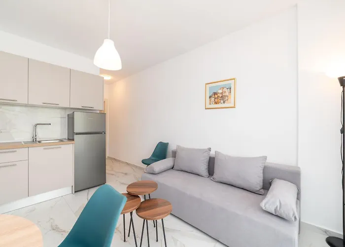 Iro Residential Complex Apartment *